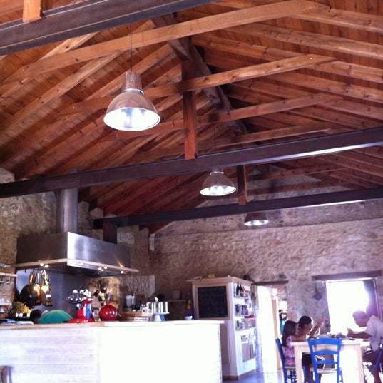 Foto tirada no(a) Yakamengen Kafe Restoran por batislam em 8/12/2011