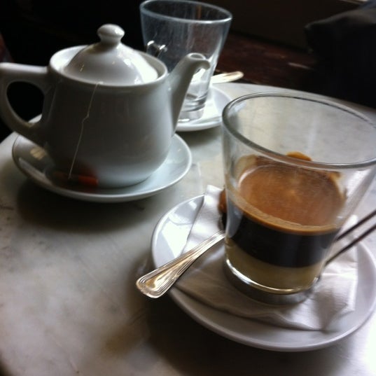 4/26/2012 tarihinde Carmen G.ziyaretçi tarafından Café Pepe Botella'de çekilen fotoğraf