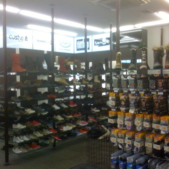 The Walking Company Melbourne CBD 1 tip