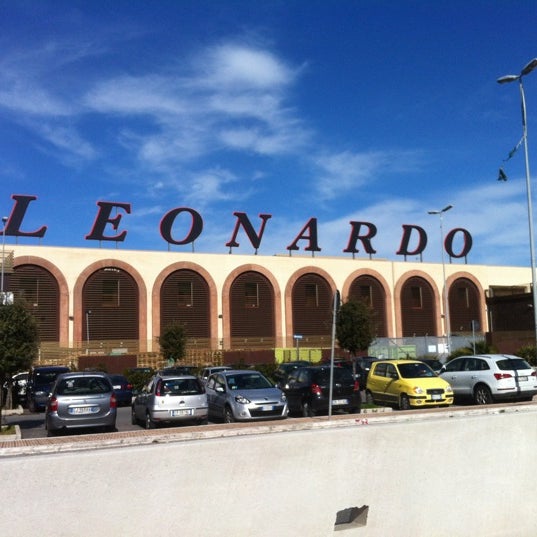Centro Commerciale Parco Leonardo Via Portuense, 2000