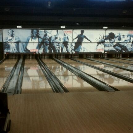 Photo taken at Round 1 Bowling &amp; Amusement by Patrick S. on 10/1/2011