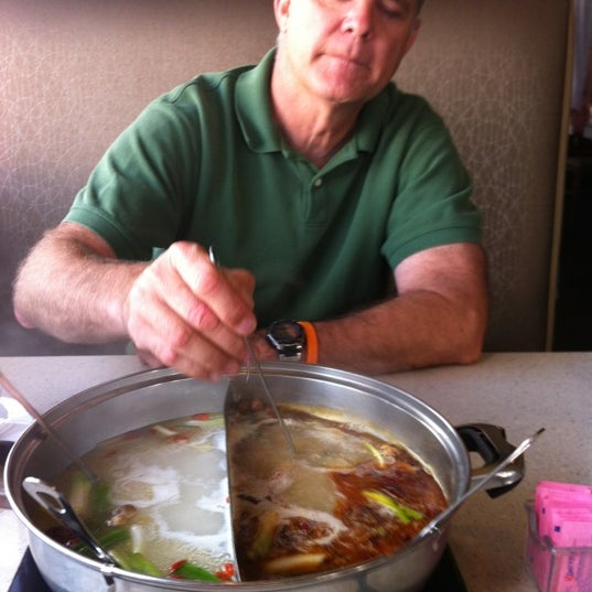 Photo taken at Happy Lamb Hot Pot, Houston Westheimer 快乐小羊 by Michelle W. on 4/28/2012