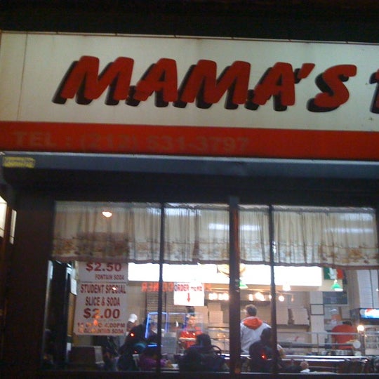 Photo taken at Mama&#39;s Pizzeria by Will I. on 11/7/2011