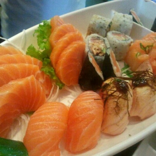 Foto scattata a Sushi Seninha da Jaime d. il 9/3/2011