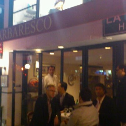Das Foto wurde bei Barbaresco Restaurant von Shigetaka K. am 10/15/2011 aufgenommen