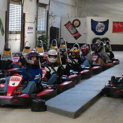 Foto scattata a Maine Indoor Karting da Vickie W. il 11/5/2011