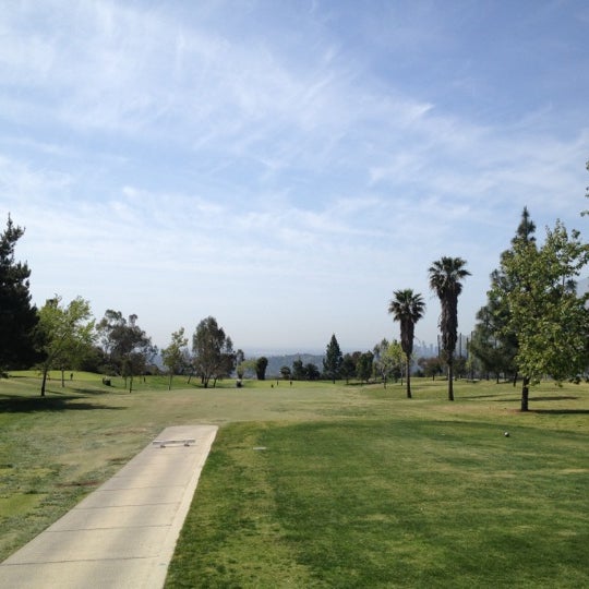Foto diambil di Scholl Canyon Golf Course oleh Brynn S. pada 4/6/2012