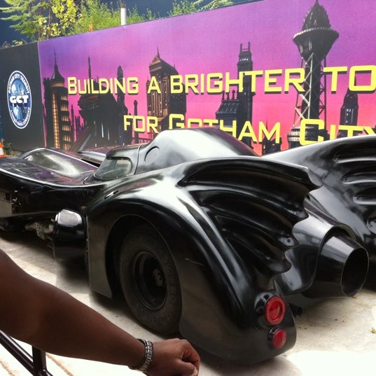 Photos at Gotham City Gauntlet Escape from Arkham Asylum 12 tips from