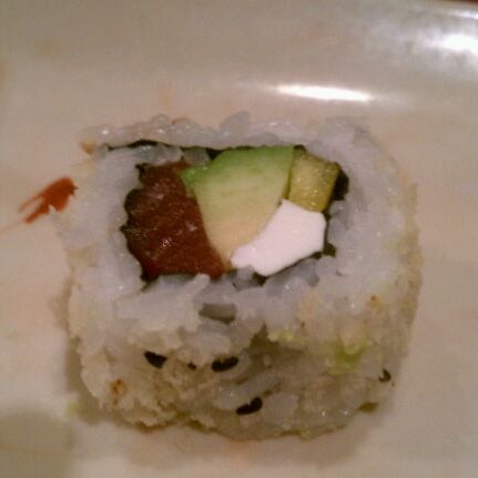รูปภาพถ่ายที่ Kyoto Sushi &amp; Steak โดย queentuffy เมื่อ 3/9/2012