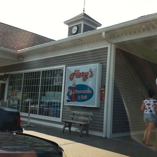 Flory's Convenience & Deli Snack Place in Hopewell Junction