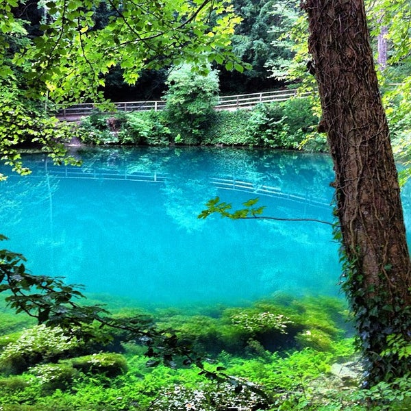 Blautopf - Lago en Blaubeuren