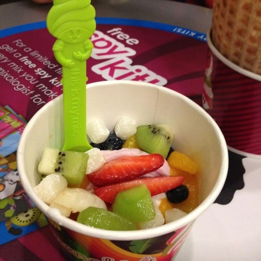 Menchie's Frozen Yogurt WilshireMontana 23 tips