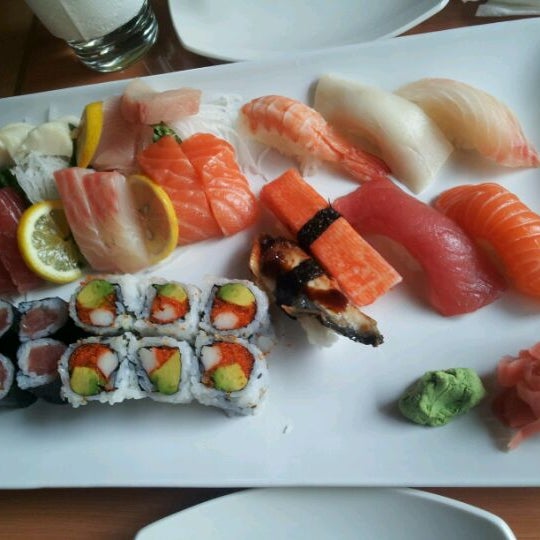 Photo taken at Ikko Sushi by Lynne H. on 4/28/2012