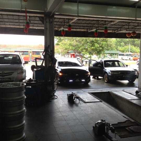 U Tyre & Service Centre Automotive Repair Shop in Johor Bahru