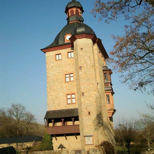 Foto tirada no(a) Schloss Vollrads por Thomas G. em 3/15/2012