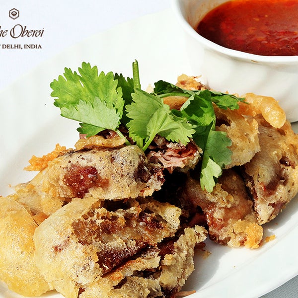 Bite into Crisp Fried Beijing #Duck at #Taipan to relish the goodness of the cuisine from the Emperors’ era.