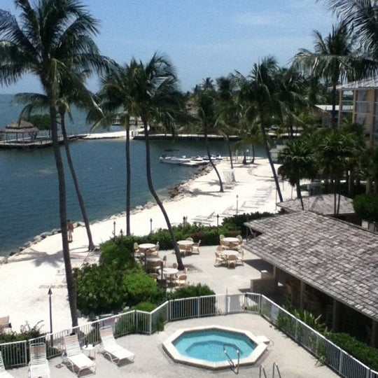 Photo prise au Pelican Cove Resort &amp; Marina par Theresa P. le6/7/2012