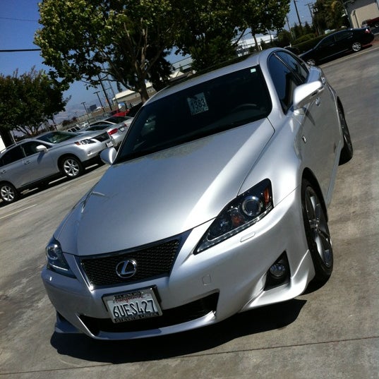 Photos at Lexus Stevens Creek Service 300 Martin Avenue