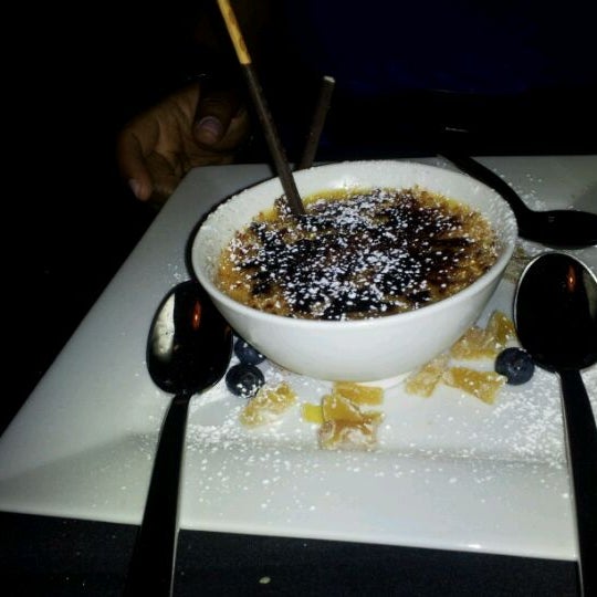 6/10/2012 tarihinde Karla P.ziyaretçi tarafından Tatu Asian Restaurant &amp; Lounge'de çekilen fotoğraf