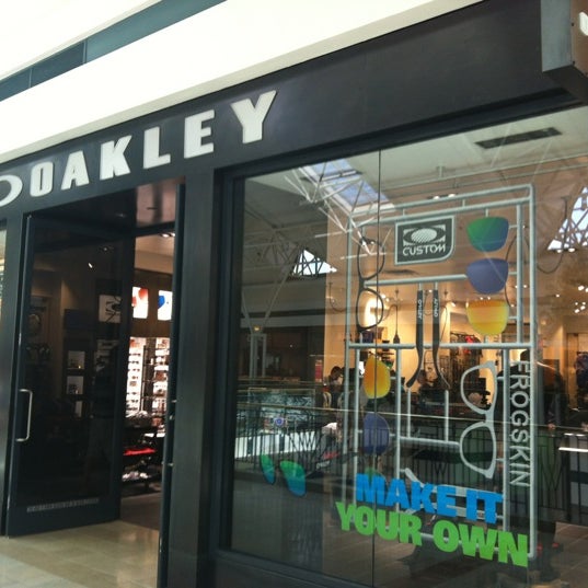 Oakley Store #159 - The Woodlands Mall 