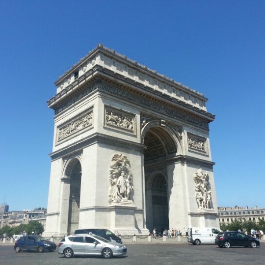 Place Charles de Gaulle – Place de l'Étoile - Champs-Élysées - 41 tips