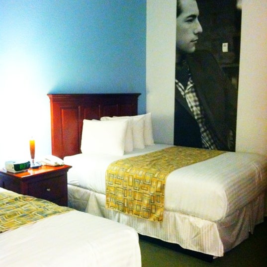4/21/2012にEpic I.がPorto Vista Hotel San Diegoで撮った写真