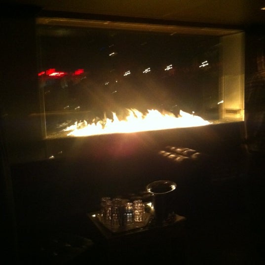 2/26/2012にnick m.がCentral Loungeで撮った写真