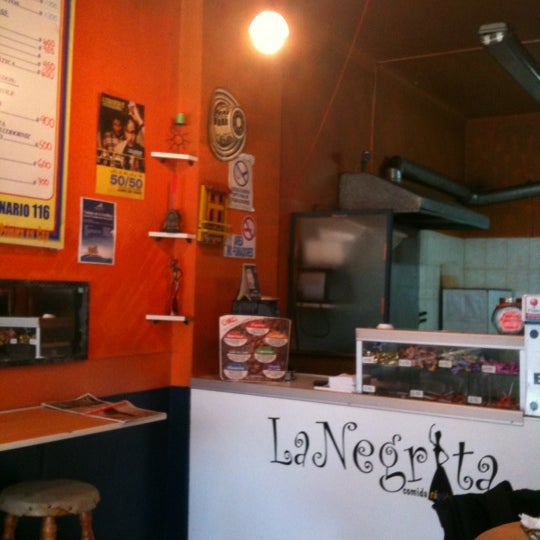 รูปภาพถ่ายที่ La Negrita โดย Juan Pablo C. เมื่อ 7/16/2012