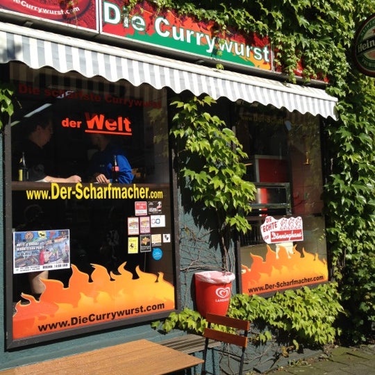 6/8/2012에 Coco님이 Die Currywurst에서 찍은 사진