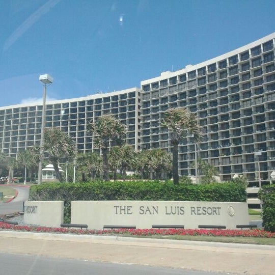 Das Foto wurde bei The San Luis Resort von Randy am 4/25/2012 aufgenommen