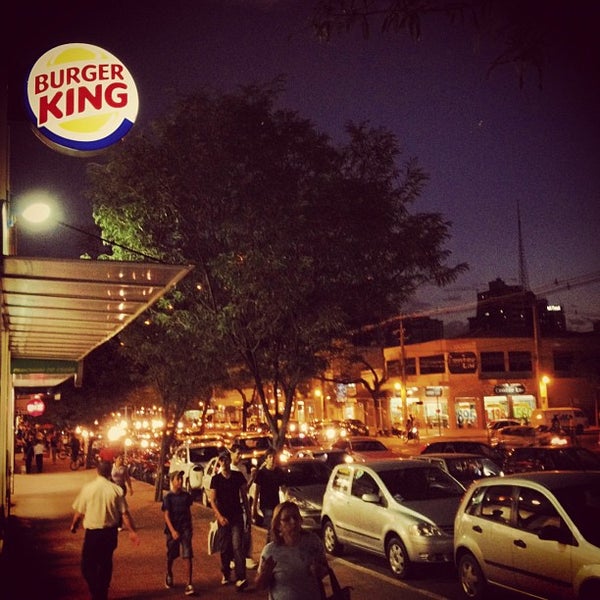 รูปภาพถ่ายที่ Shopping Avenida Center โดย Lucas B. เมื่อ 8/14/2012