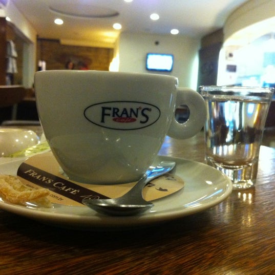 Photo taken at Fran&#39;s Café by Danny H. on 9/2/2012