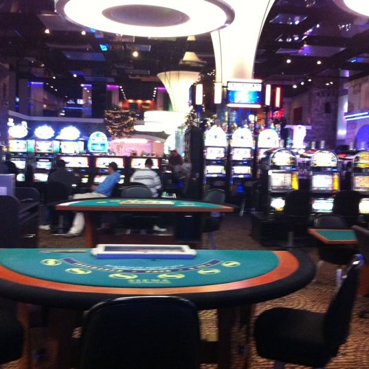 3/15/2012 tarihinde @ngieziyaretçi tarafından Siena Hotel Spa Casino'de çekilen fotoğraf
