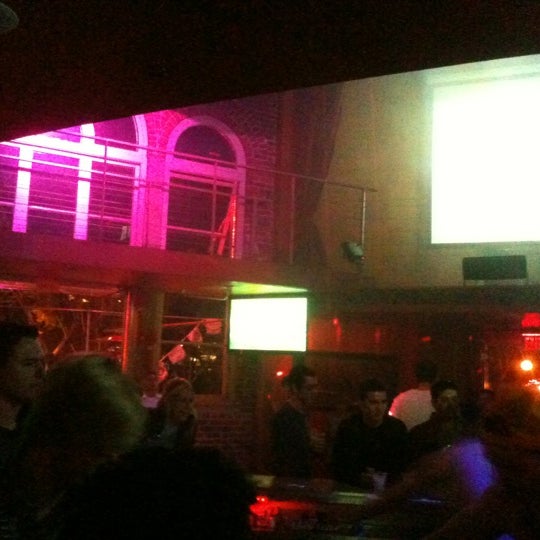 2/22/2012 tarihinde G S.ziyaretçi tarafından Eleven Nightclub'de çekilen fotoğraf