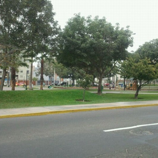 รูปภาพถ่ายที่ Parque Tradiciones โดย Luis H. เมื่อ 5/22/2012