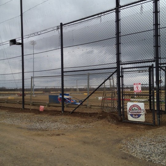 รูปภาพถ่ายที่ New Egypt Speedway โดย Phil J. เมื่อ 3/21/2012