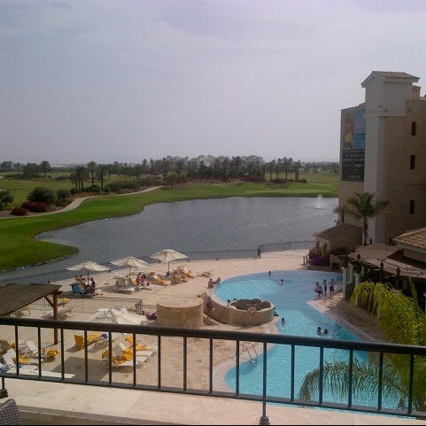 Foto diambil di DoubleTree by Hilton La Torre Golf &amp; Spa Resort oleh Arno V. pada 8/12/2012