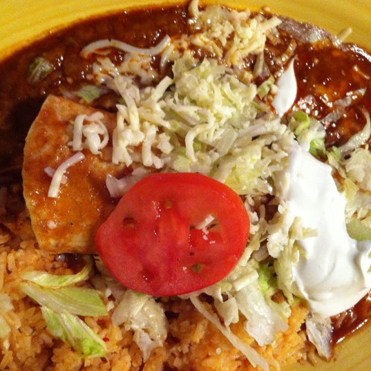 Снимок сделан в Puerto Vallarta Mexican Restaurant пользователем Douglas M. 8/19/2012