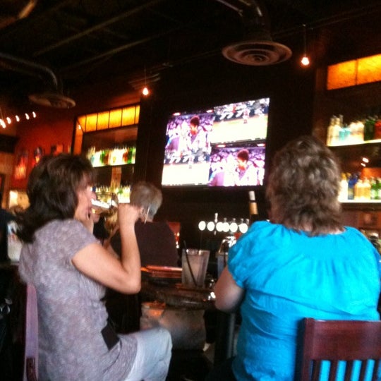 Photo taken at BJ&#39;s Restaurant &amp; Brewhouse by D L. on 5/23/2012
