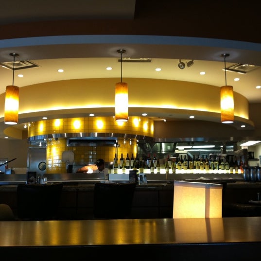 California Pizza Kitchen (Now Closed) - Pizza Place