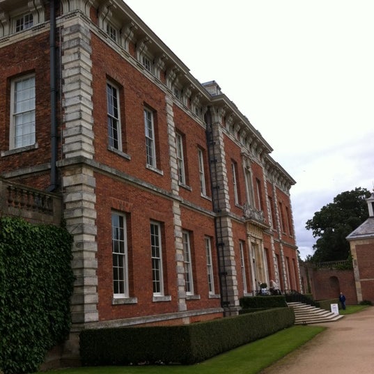 Photo taken at Beningbrough Hall, Gallery &amp; Gardens by Justin M. on 8/13/2011