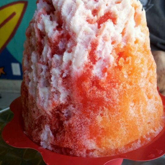 Photo taken at Brian&#39;s Shave Ice by Alla D. on 5/28/2012