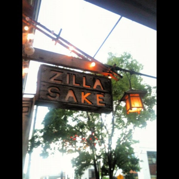 Photo taken at Zilla Sake (Sushi &amp; Sake) by Zaq M. on 5/26/2012