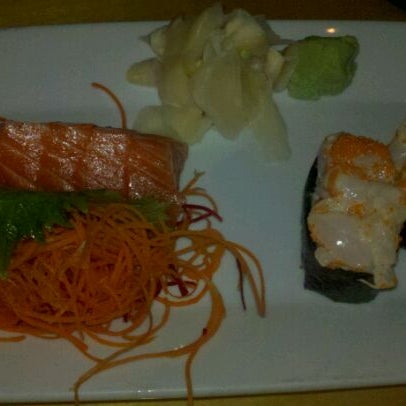 10/1/2011 tarihinde Ripp C.ziyaretçi tarafından Sushi Brokers'de çekilen fotoğraf