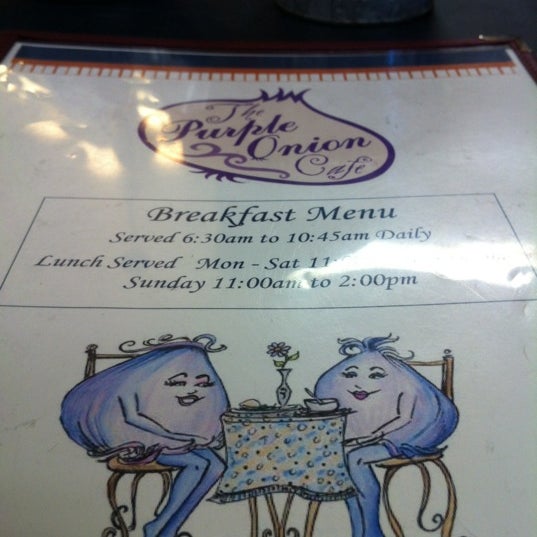 8/19/2012 tarihinde Abby L.ziyaretçi tarafından The Purple Onion Cafe'de çekilen fotoğraf