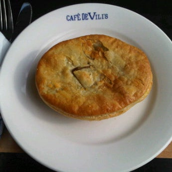 Photo taken at Café De Vili&#39;s by B H. on 6/5/2012