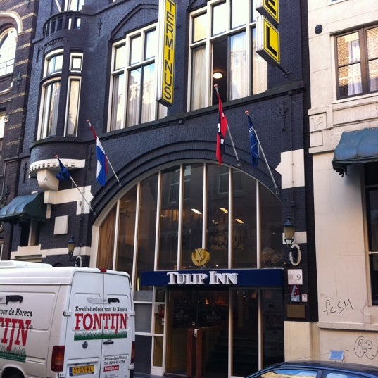 Photo taken at Tulip Inn Amsterdam Centre by Willem R. on 10/14/2011