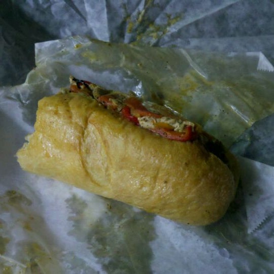 4/14/2011 tarihinde Estee A.ziyaretçi tarafından Philadelphia Sandwich Company'de çekilen fotoğraf