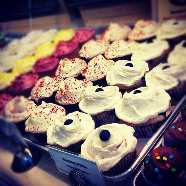 SusieCakes Cupcake Shop in San Francisco