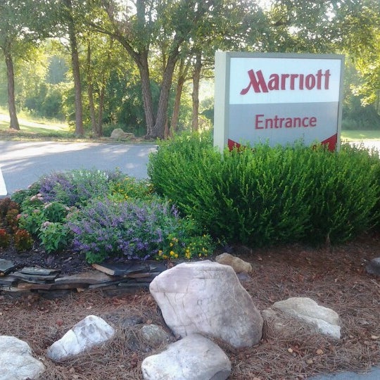 Greensboro-High Point Marriott Airport tips